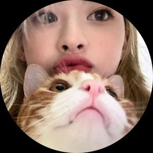 Meet your Posher, Abigail